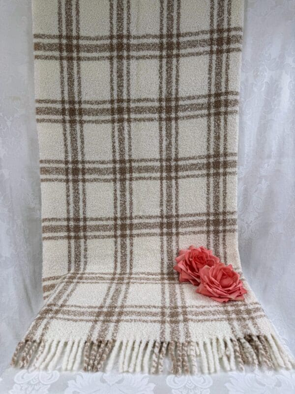 100% Baby Alpaca Wool Throw from Peru (Beige) - Image 5