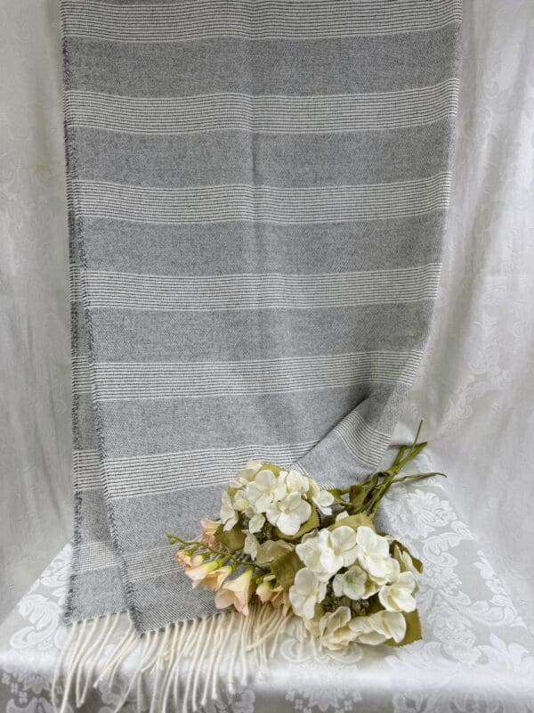 100% Baby Alpaca Wool Throw from Peru (Gray) - Image 4